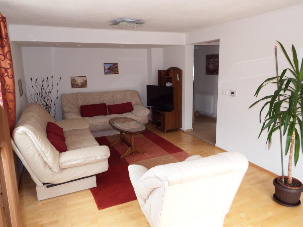 Our Way S With Airco And Own Garage Apartment Sarajevo